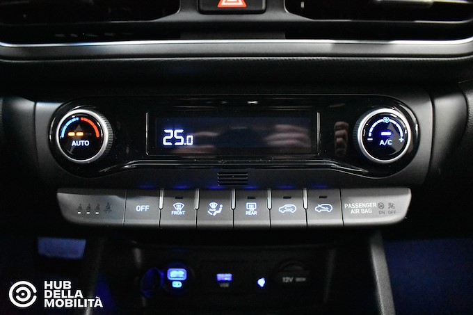 HYUNDAI Kona 1.6 CRDI Hybrid 48V DCT XLine